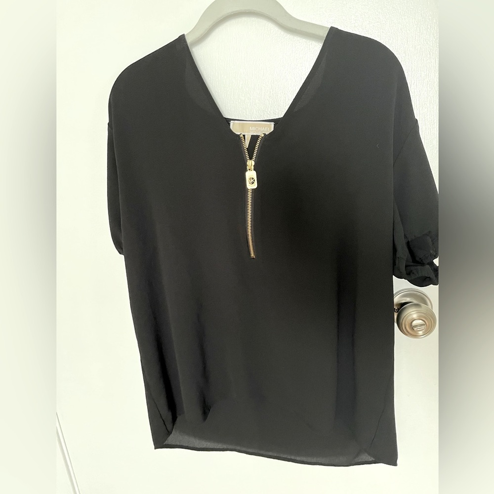 Short sleeve and long sleeve blouses.